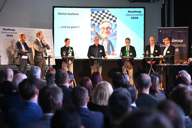 Hochkarätig besetztes Podiumsgespräch in Lupfig - moderiert von Michel Geelhaar